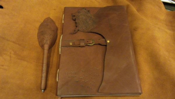 Aslan Motifli Defter