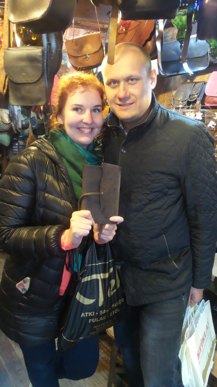 Deri Cüzdanını Teslim Alan Mutlu Müşterimiz