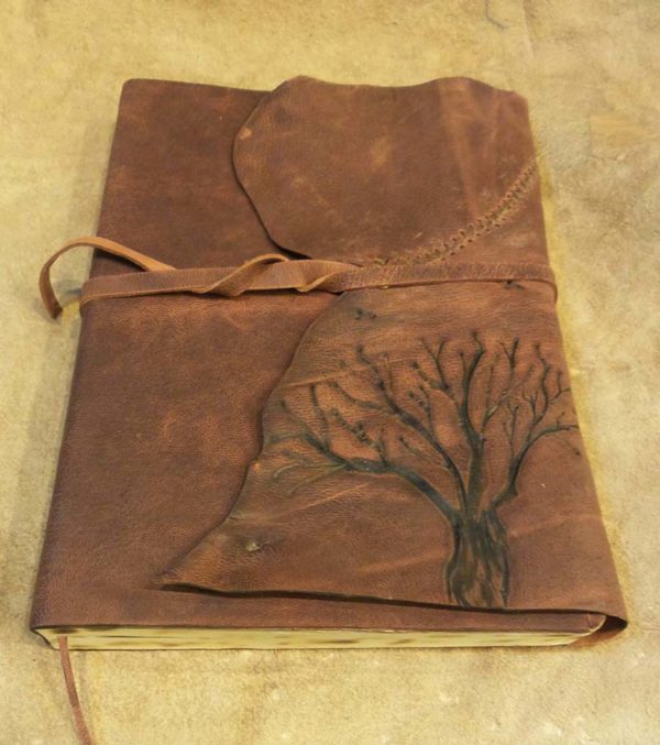 Ağaç Desenli Bağcıklı Deri Defter