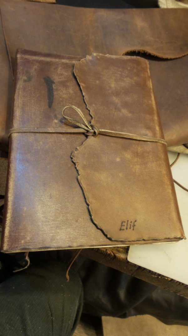 Elif Desenli Bağcıklı El Yapımı Deri Defter