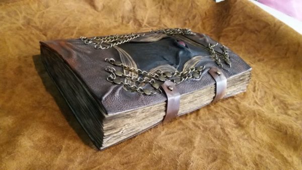 Deri Kaplı Metal Süslemeli El Yapımı Defter (Albüm)