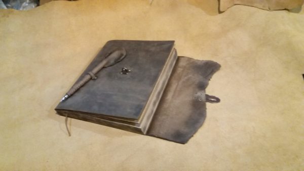 Kalemi Yanında El Yapımı Gerçek Deri Kaplı Defter